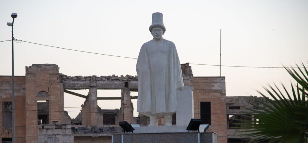 The statue of Mulla Othman Al-Mosuli, the celebrated Moslawi musician, composer, and poet